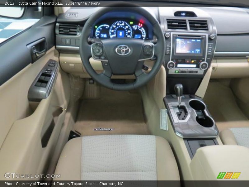 Super White / Ivory 2013 Toyota Camry Hybrid XLE