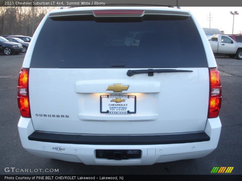 Summit White / Ebony 2013 Chevrolet Suburban LT 4x4