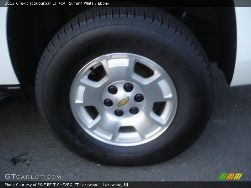 Summit White / Ebony 2013 Chevrolet Suburban LT 4x4