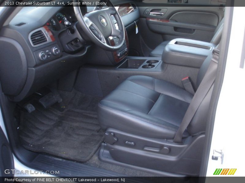 Summit White / Ebony 2013 Chevrolet Suburban LT 4x4