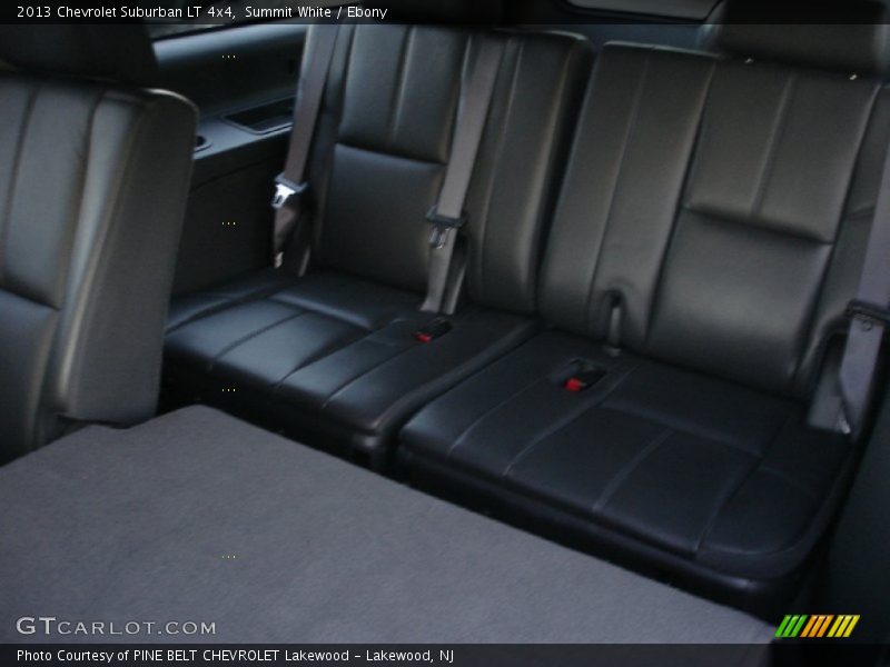 Summit White / Ebony 2013 Chevrolet Suburban LT 4x4