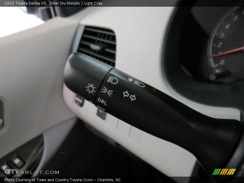 Controls of 2013 Sienna V6