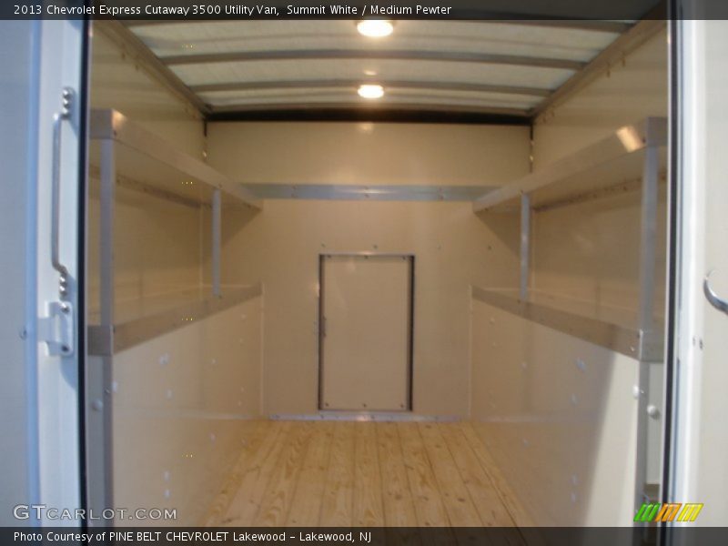 Summit White / Medium Pewter 2013 Chevrolet Express Cutaway 3500 Utility Van