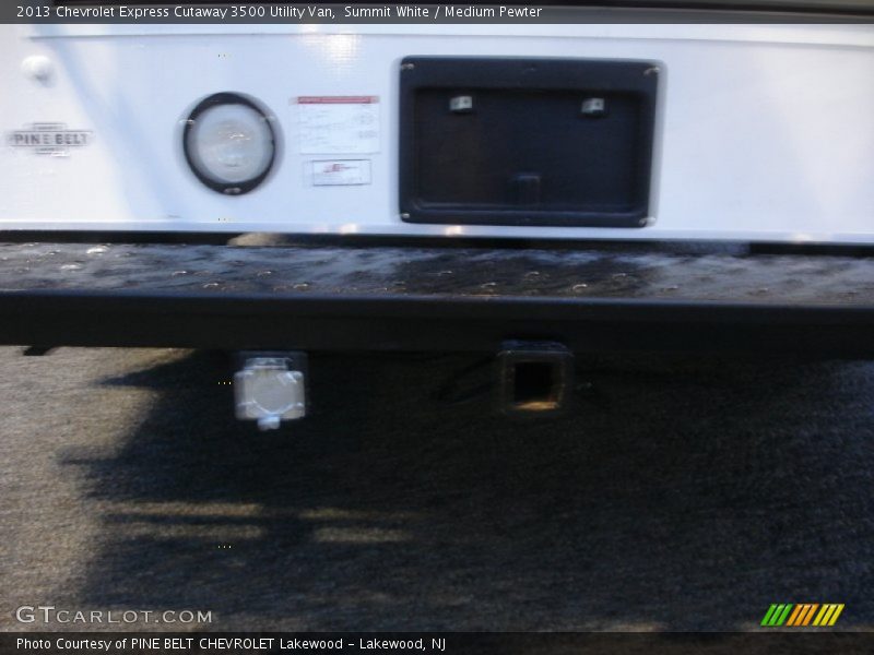 Summit White / Medium Pewter 2013 Chevrolet Express Cutaway 3500 Utility Van