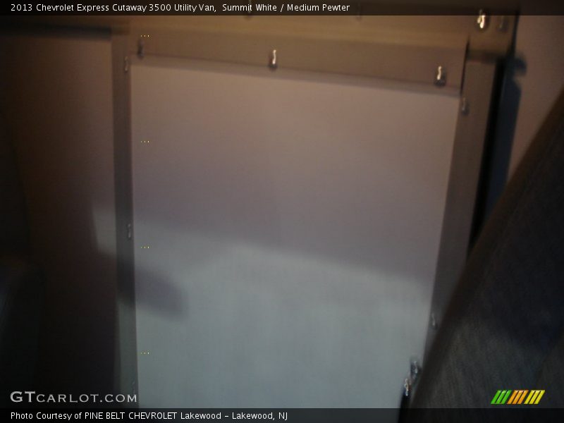 Summit White / Medium Pewter 2013 Chevrolet Express Cutaway 3500 Utility Van