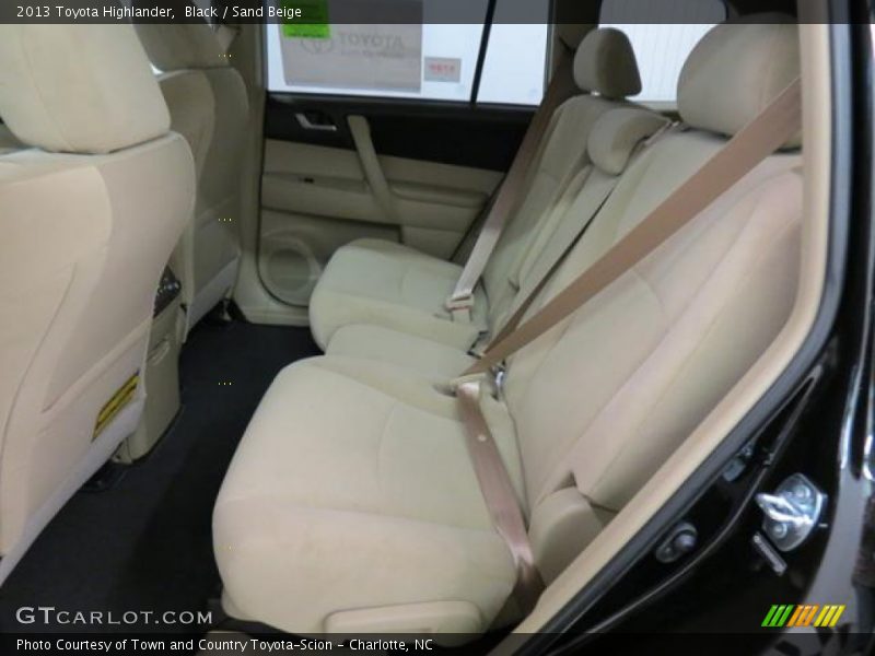 Black / Sand Beige 2013 Toyota Highlander