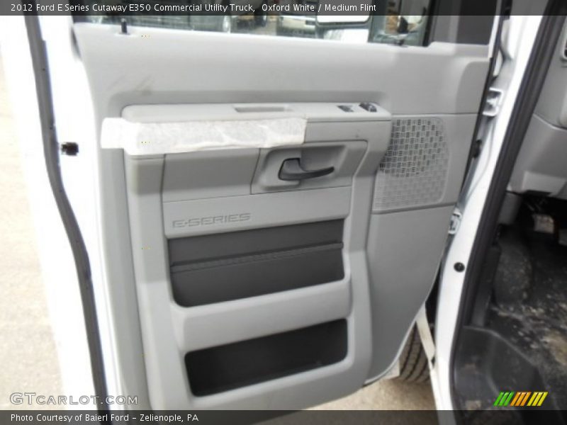 Oxford White / Medium Flint 2012 Ford E Series Cutaway E350 Commercial Utility Truck