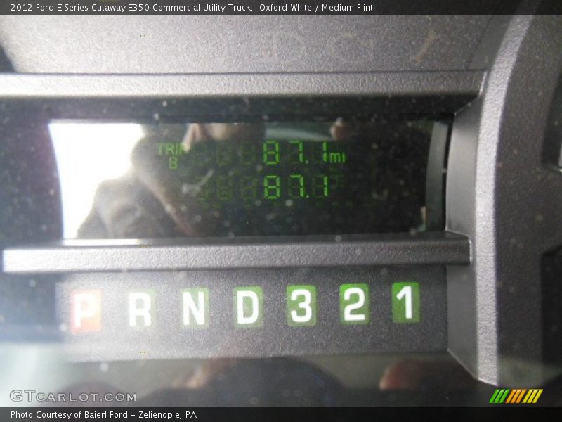 Oxford White / Medium Flint 2012 Ford E Series Cutaway E350 Commercial Utility Truck