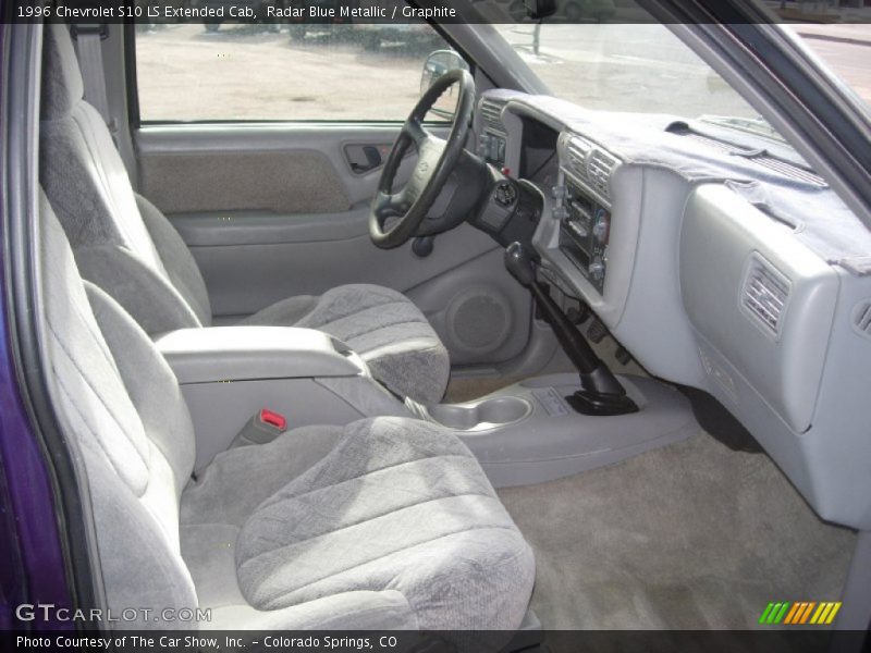 1996 S10 LS Extended Cab Graphite Interior