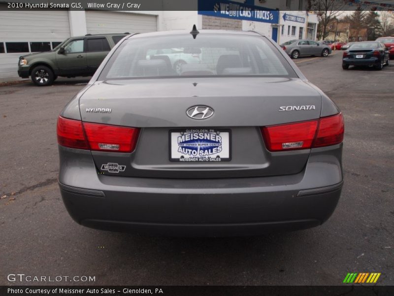 Willow Gray / Gray 2010 Hyundai Sonata GLS