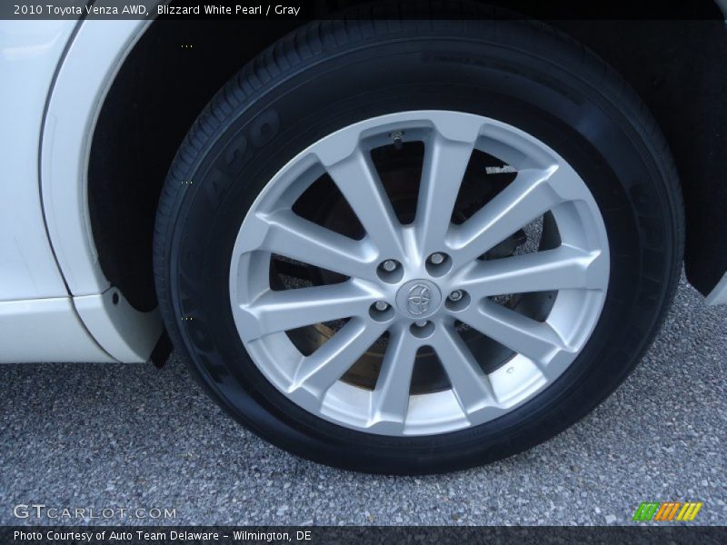 Blizzard White Pearl / Gray 2010 Toyota Venza AWD