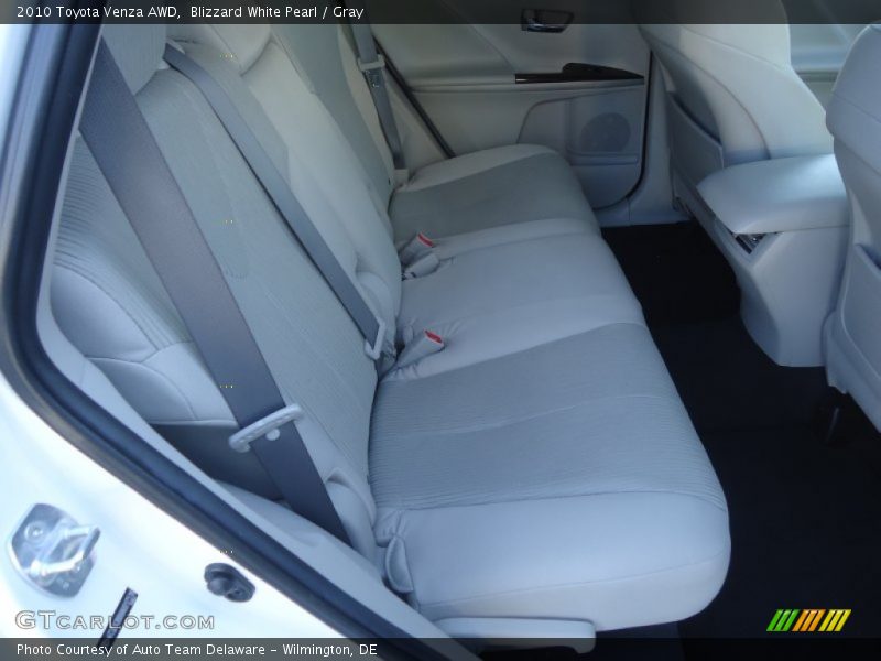 Blizzard White Pearl / Gray 2010 Toyota Venza AWD