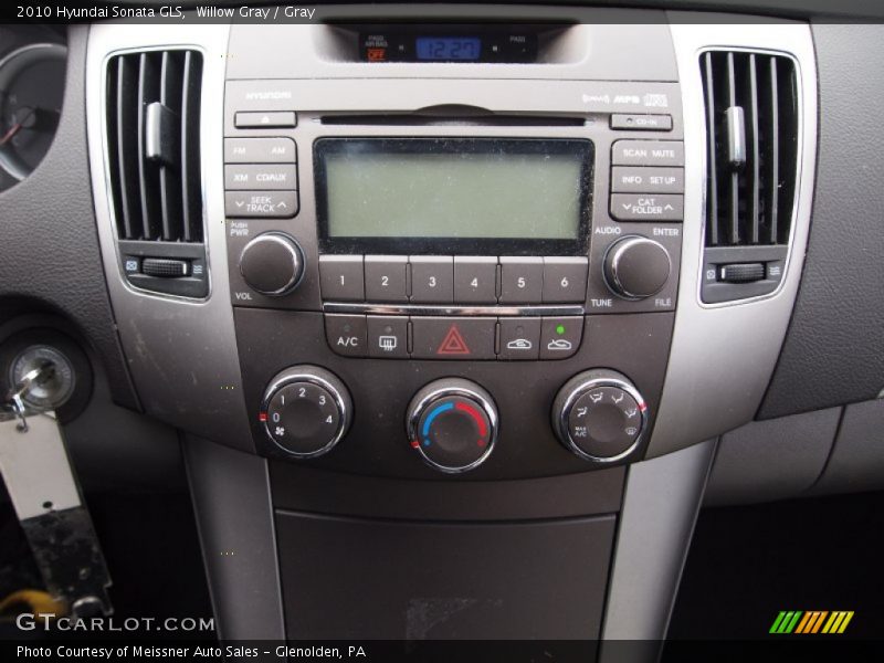 Willow Gray / Gray 2010 Hyundai Sonata GLS