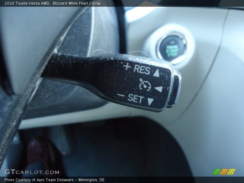 Blizzard White Pearl / Gray 2010 Toyota Venza AWD
