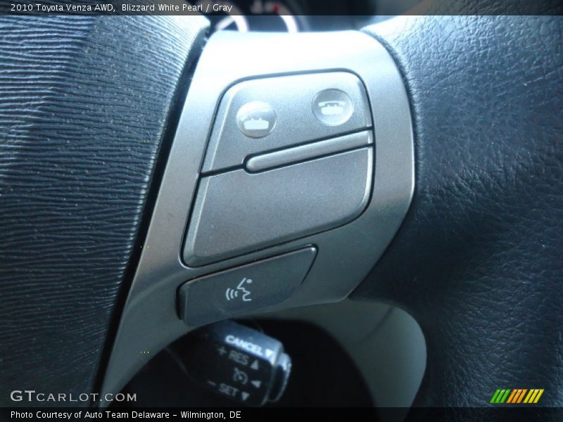 Blizzard White Pearl / Gray 2010 Toyota Venza AWD