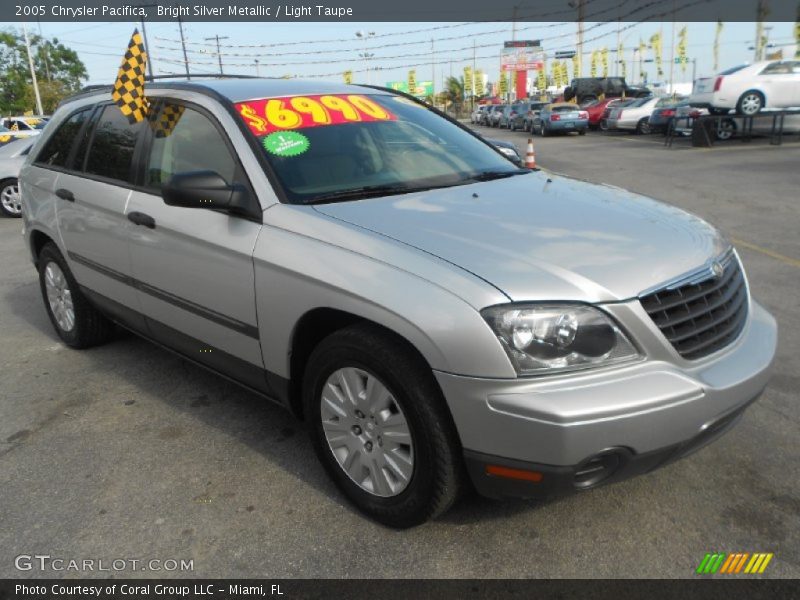 Bright Silver Metallic / Light Taupe 2005 Chrysler Pacifica