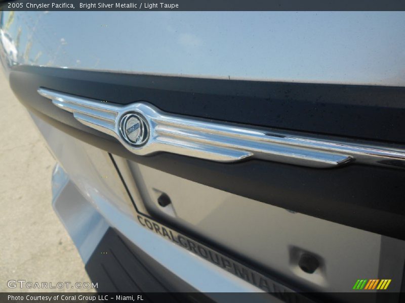 Bright Silver Metallic / Light Taupe 2005 Chrysler Pacifica