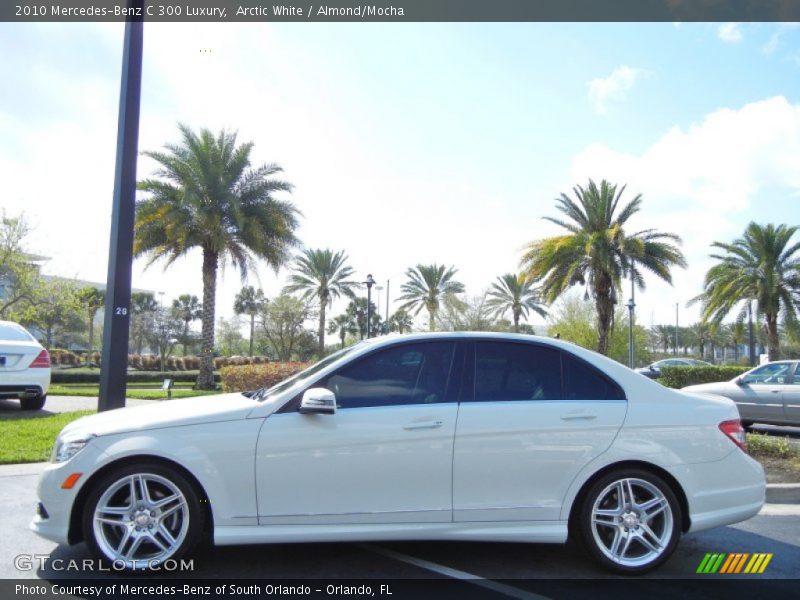 Arctic White / Almond/Mocha 2010 Mercedes-Benz C 300 Luxury