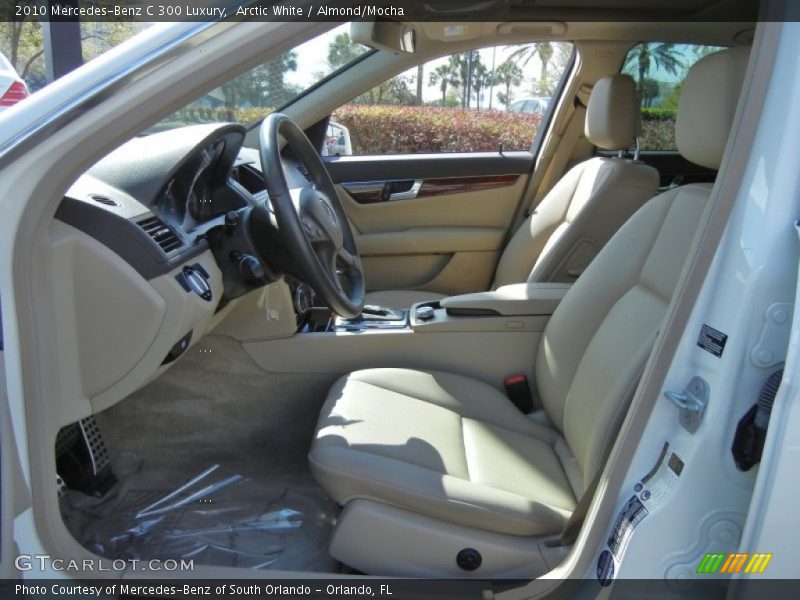 Arctic White / Almond/Mocha 2010 Mercedes-Benz C 300 Luxury