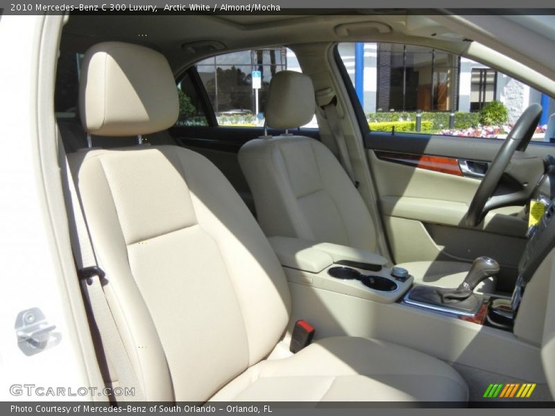 Arctic White / Almond/Mocha 2010 Mercedes-Benz C 300 Luxury