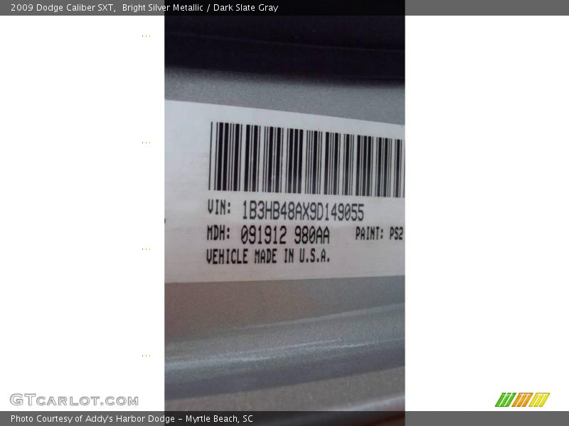 Bright Silver Metallic / Dark Slate Gray 2009 Dodge Caliber SXT