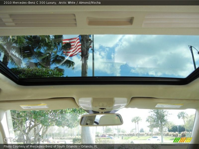 Arctic White / Almond/Mocha 2010 Mercedes-Benz C 300 Luxury