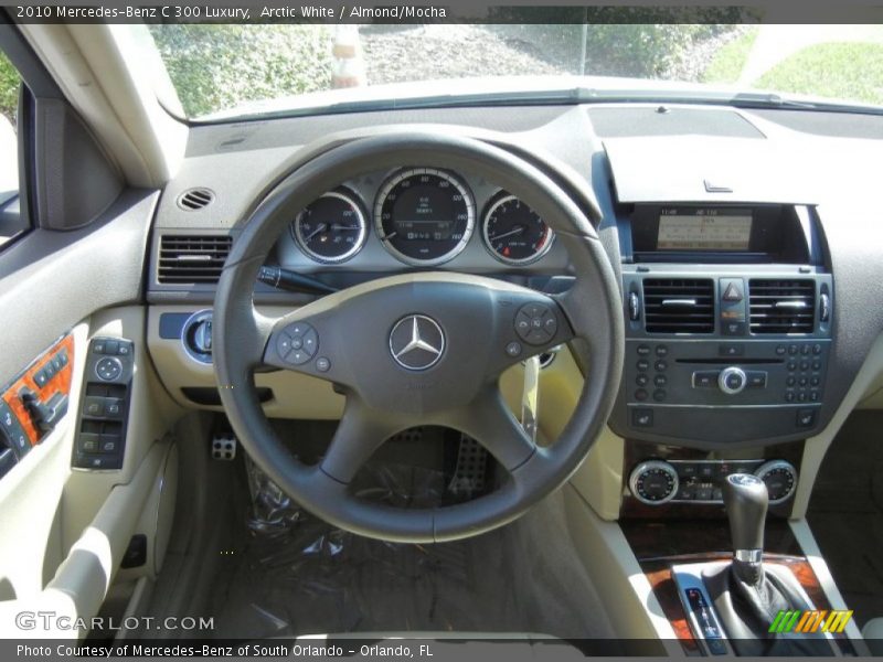 Arctic White / Almond/Mocha 2010 Mercedes-Benz C 300 Luxury