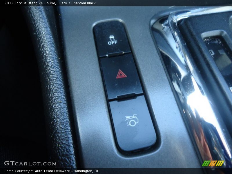 Black / Charcoal Black 2013 Ford Mustang V6 Coupe