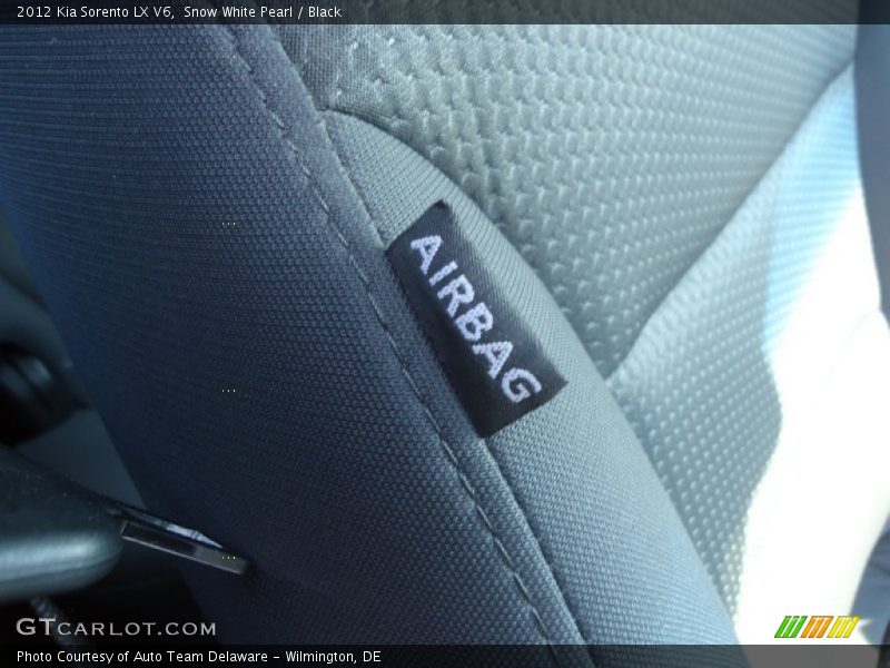 Snow White Pearl / Black 2012 Kia Sorento LX V6