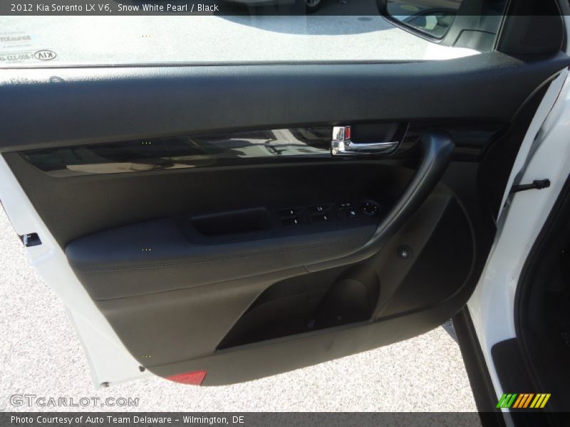 Snow White Pearl / Black 2012 Kia Sorento LX V6