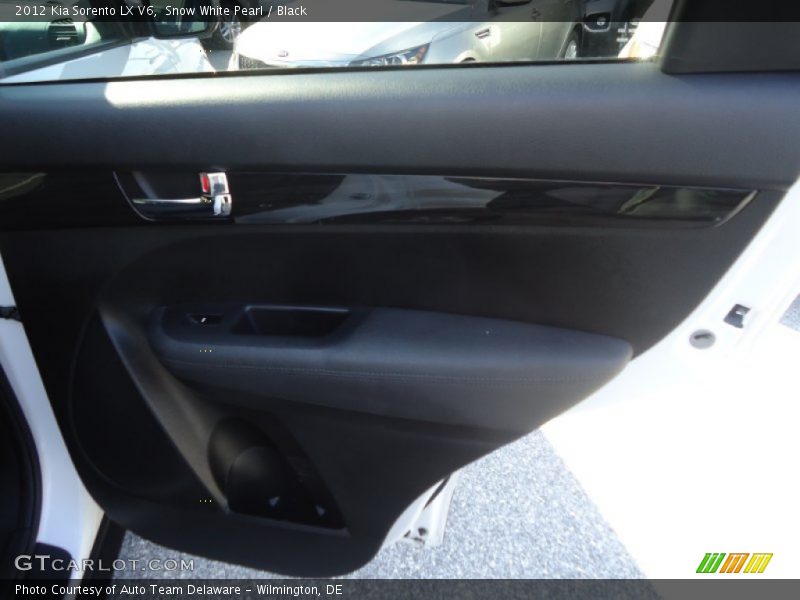 Snow White Pearl / Black 2012 Kia Sorento LX V6