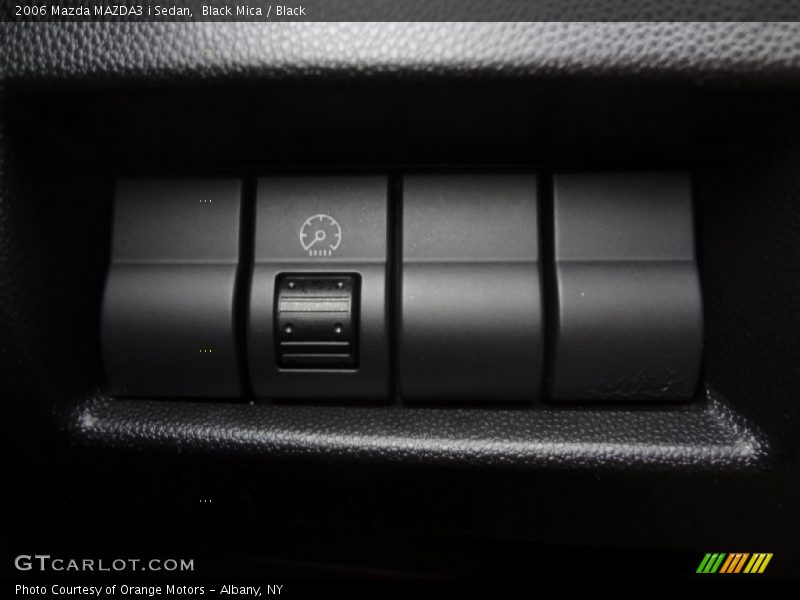 Black Mica / Black 2006 Mazda MAZDA3 i Sedan