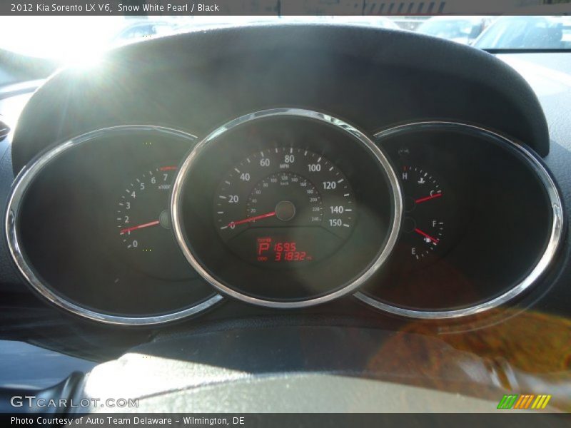 Snow White Pearl / Black 2012 Kia Sorento LX V6