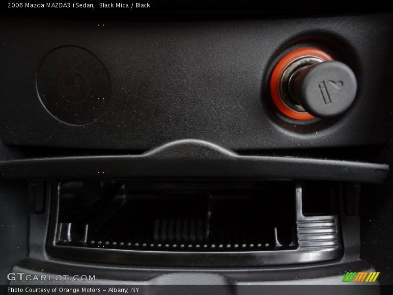 Black Mica / Black 2006 Mazda MAZDA3 i Sedan