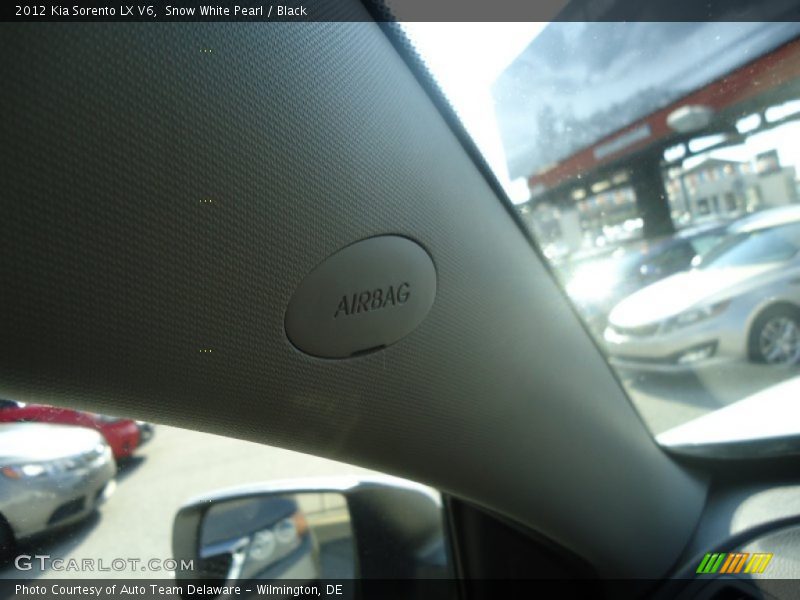 Snow White Pearl / Black 2012 Kia Sorento LX V6