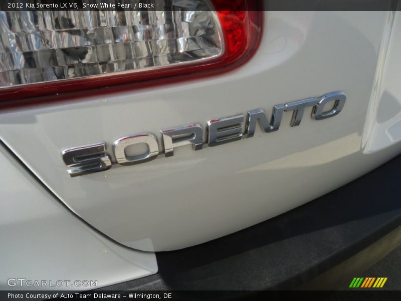 Snow White Pearl / Black 2012 Kia Sorento LX V6