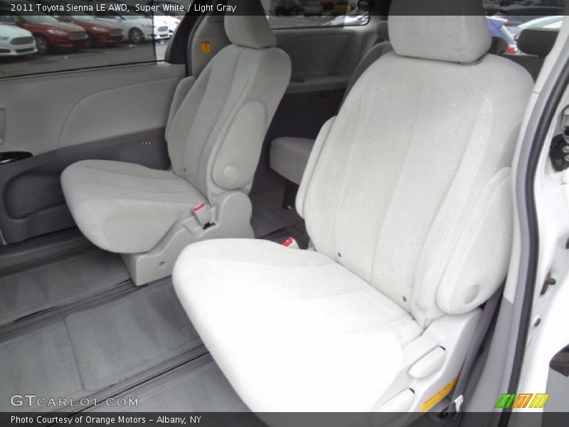 Super White / Light Gray 2011 Toyota Sienna LE AWD