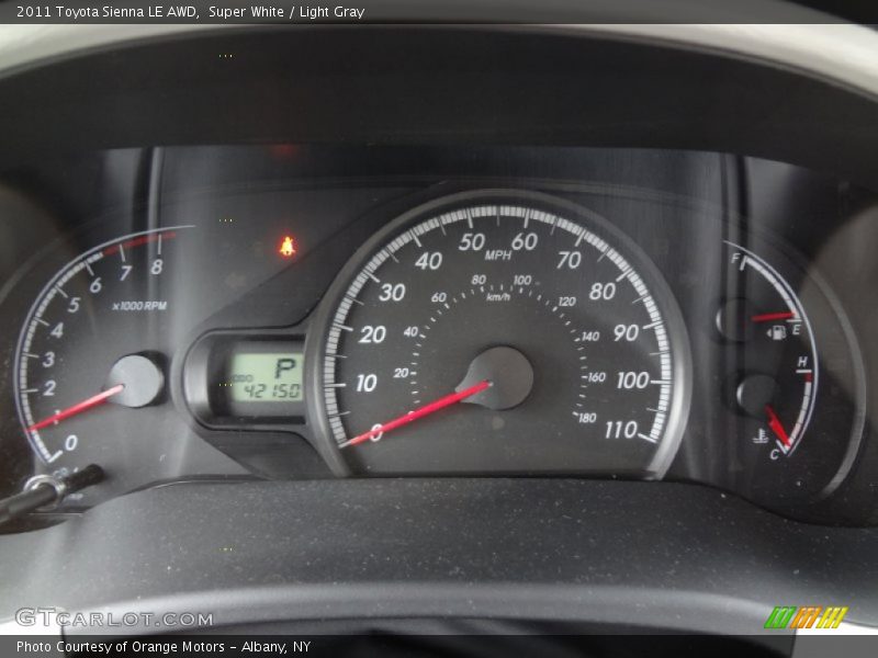 Super White / Light Gray 2011 Toyota Sienna LE AWD