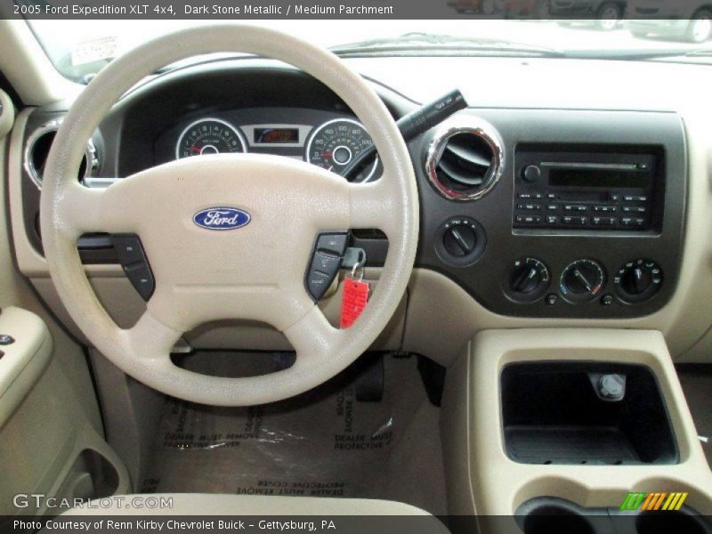 Dark Stone Metallic / Medium Parchment 2005 Ford Expedition XLT 4x4