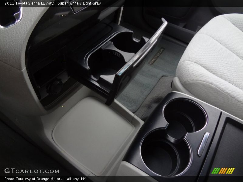Super White / Light Gray 2011 Toyota Sienna LE AWD