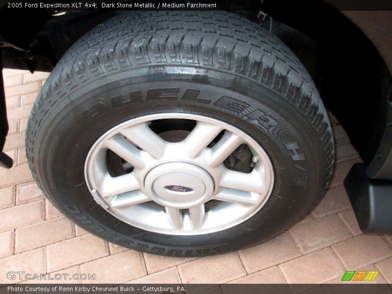 Dark Stone Metallic / Medium Parchment 2005 Ford Expedition XLT 4x4