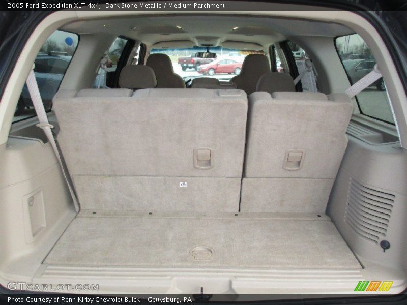 Dark Stone Metallic / Medium Parchment 2005 Ford Expedition XLT 4x4