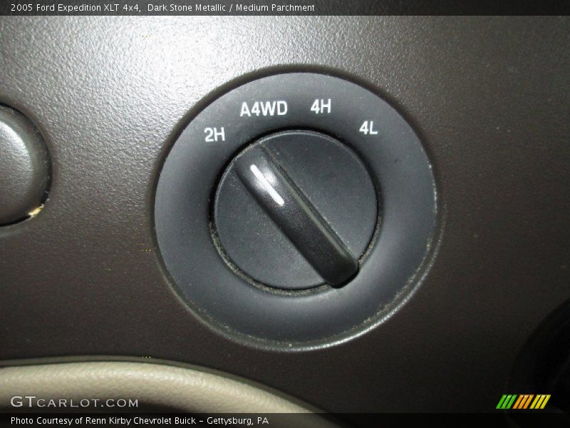 Dark Stone Metallic / Medium Parchment 2005 Ford Expedition XLT 4x4