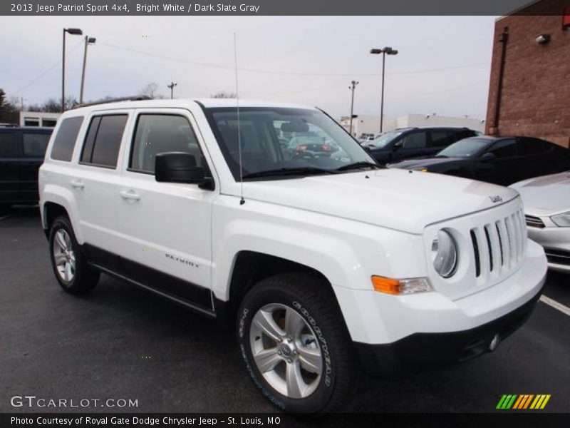 Bright White / Dark Slate Gray 2013 Jeep Patriot Sport 4x4