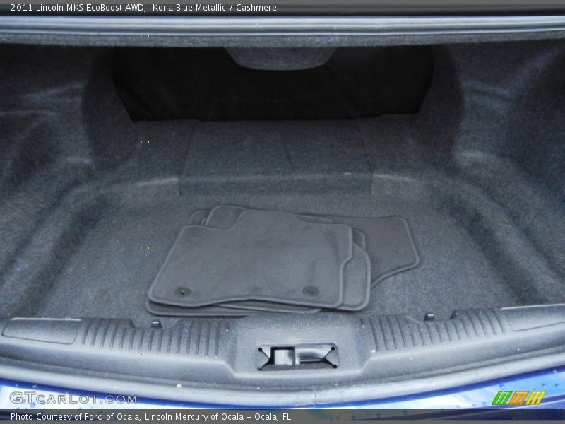  2011 MKS EcoBoost AWD Trunk