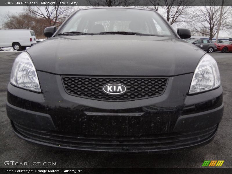 Midnight Black / Gray 2009 Kia Rio Sedan