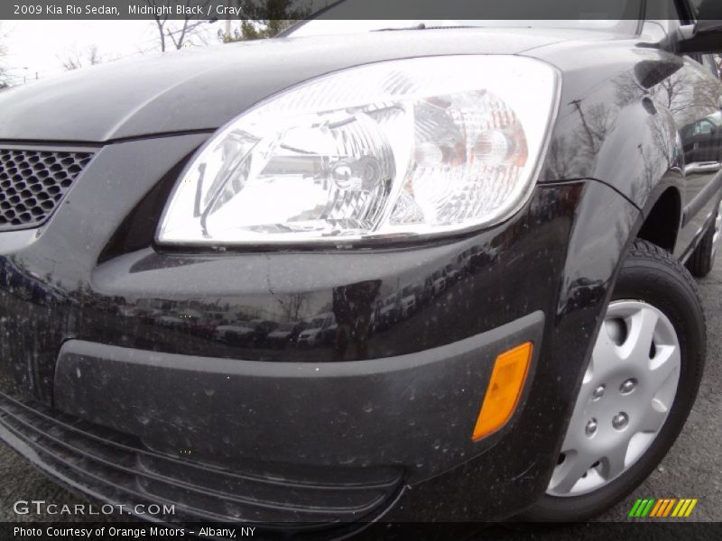 Midnight Black / Gray 2009 Kia Rio Sedan