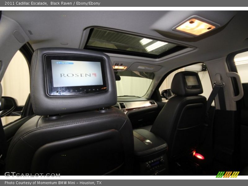 Entertainment System of 2011 Escalade 