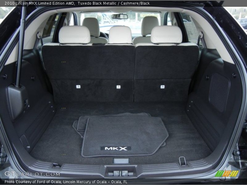  2010 MKX Limited Edition AWD Trunk