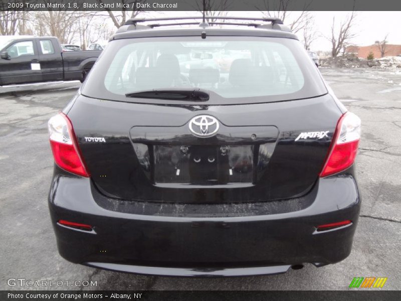 Black Sand Mica / Dark Charcoal 2009 Toyota Matrix 1.8